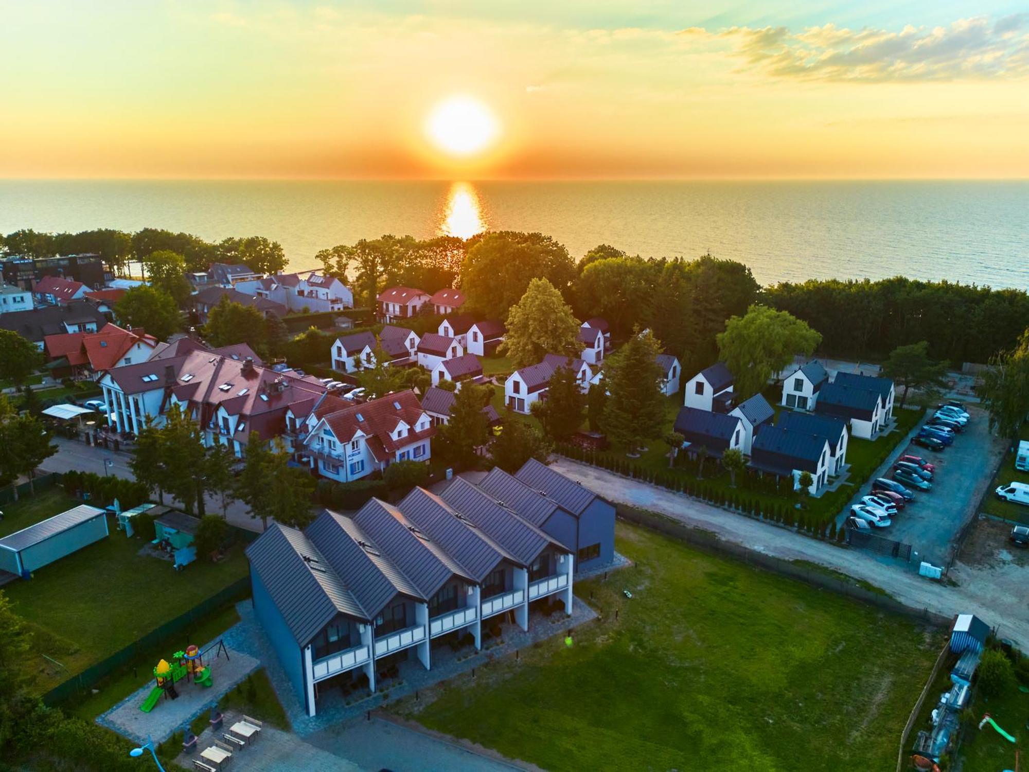Aparthouse Cliff By Orka 150 M Beach And Sea Trzesacz Exterior photo